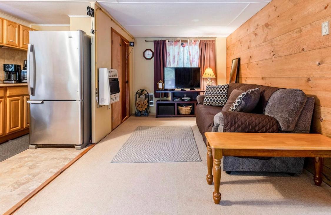 Pocono Cabin With Private Pool At Shawnee Mtn East Stroudsburg Eksteriør billede