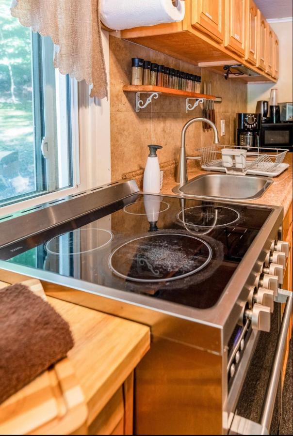 Pocono Cabin With Private Pool At Shawnee Mtn East Stroudsburg Eksteriør billede