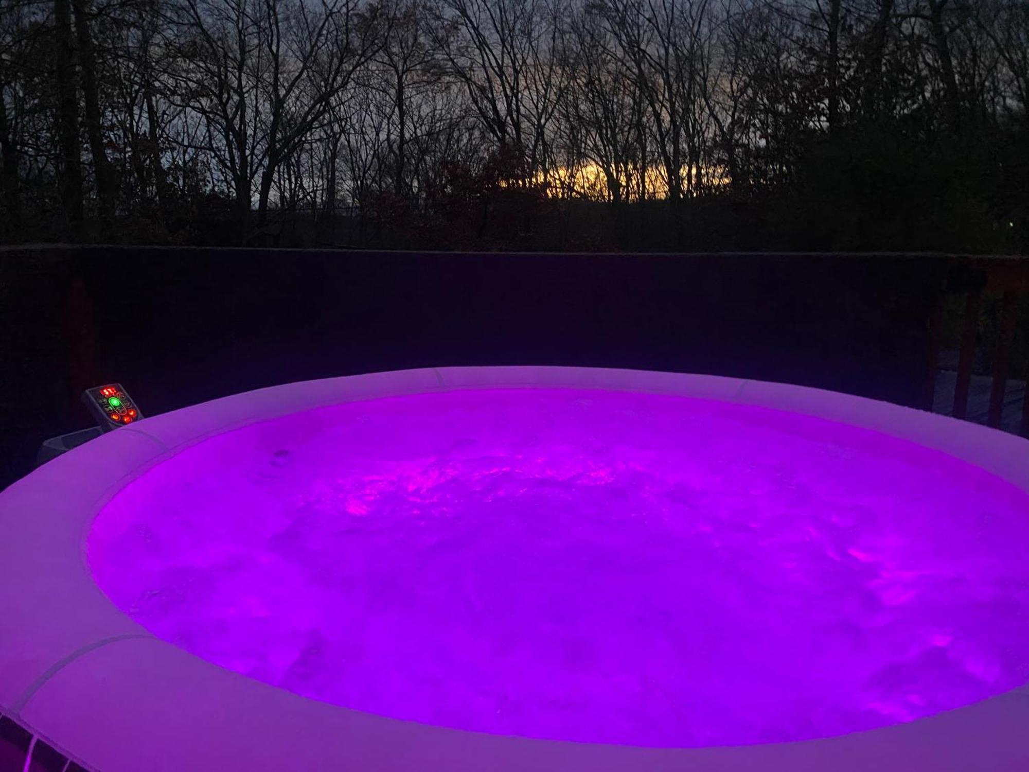 Pocono Cabin With Private Pool At Shawnee Mtn East Stroudsburg Eksteriør billede