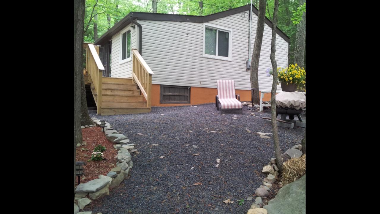 Pocono Cabin With Private Pool At Shawnee Mtn East Stroudsburg Eksteriør billede