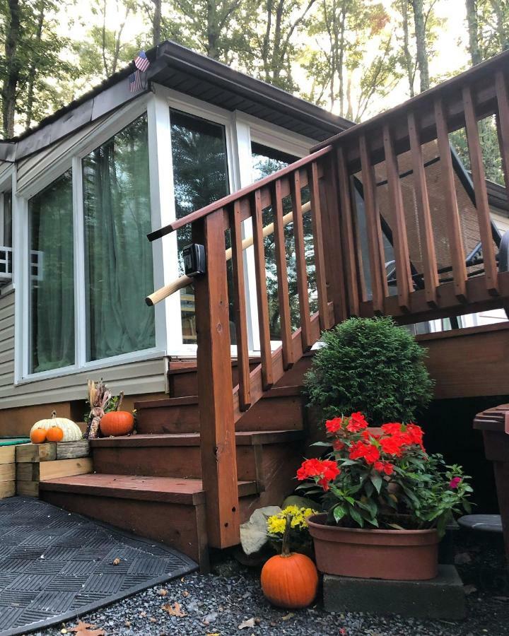 Pocono Cabin With Private Pool At Shawnee Mtn East Stroudsburg Eksteriør billede